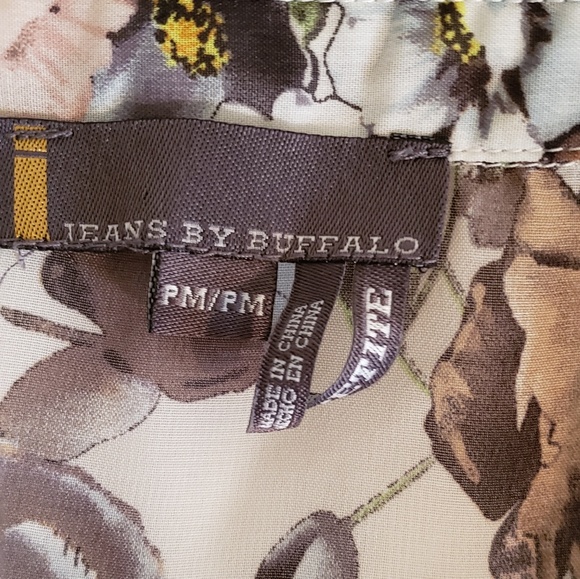 I Jeans By Buffalo Floral Button Up Shirt - Picture 7 of 7
